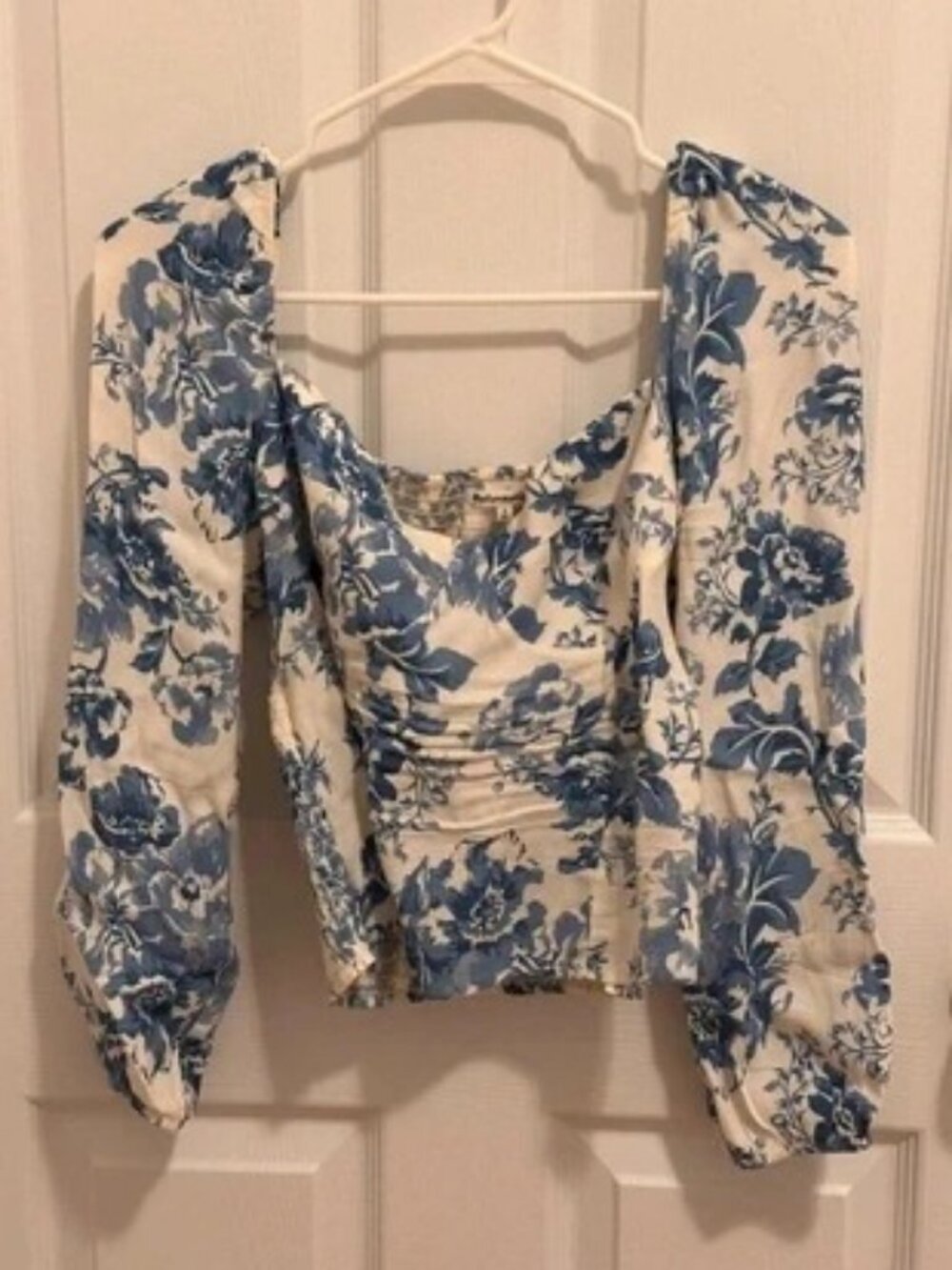 Reformation Blue & White Floral Puff Sleeve Top – Size 4